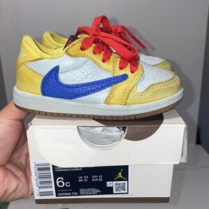 Nike Kids Sneakers - Yellow, Blue, and Red